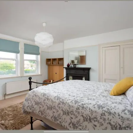 Holiday home Entire Three Bed House In Wigginton, York